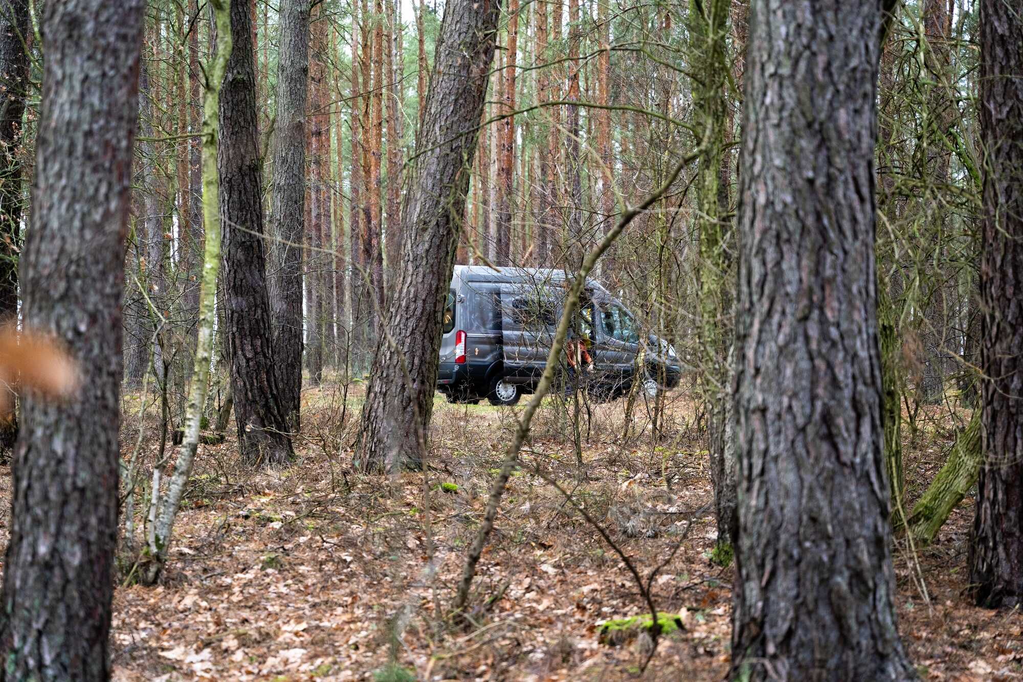 Ford Transit 4x4 Camper im Wald