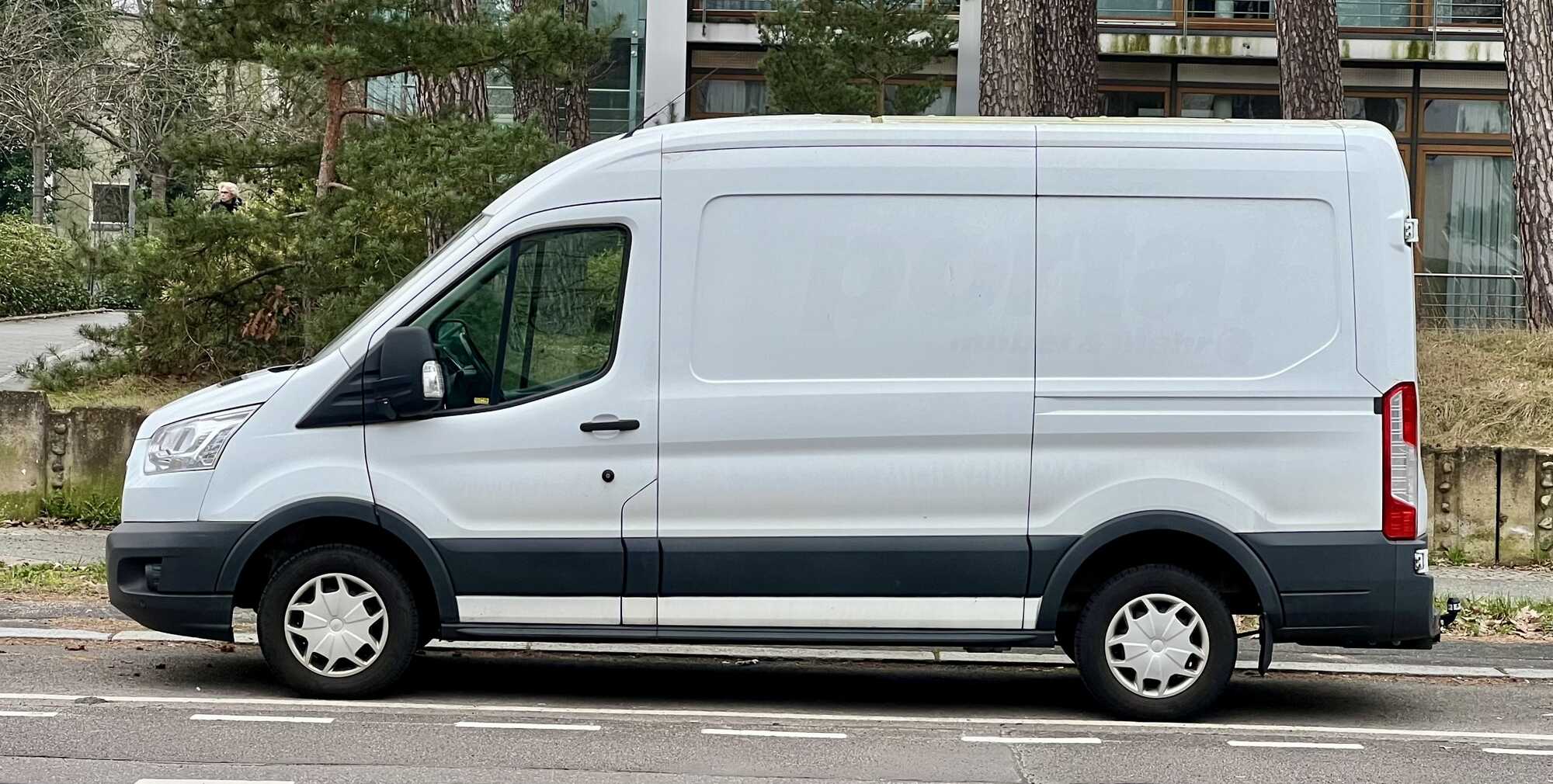 Ford Transit L2H2