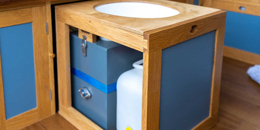 Individuell angefertige Komposttoilette